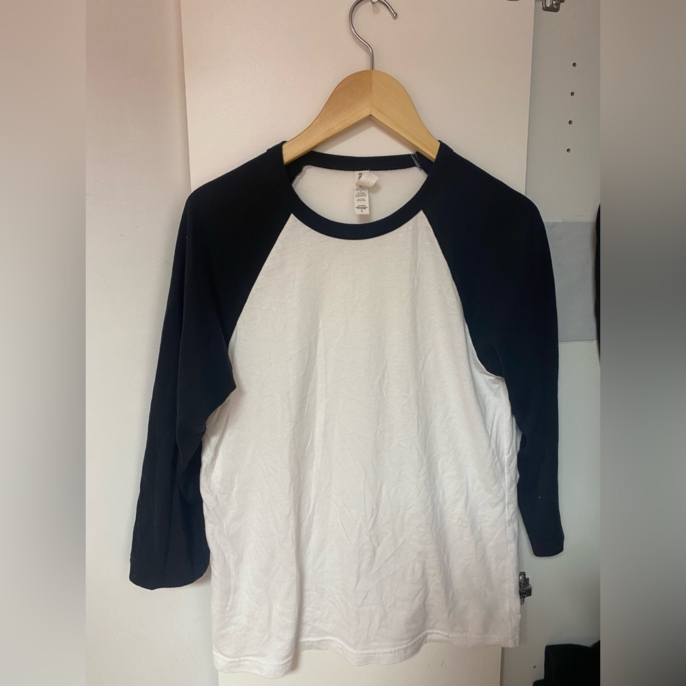Black and White Three-Quarter Sleeve Shirt